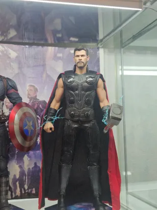 Thor End Game Hot Toys