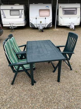 Mesa y 3 Sillas Exterior Multiposiciones