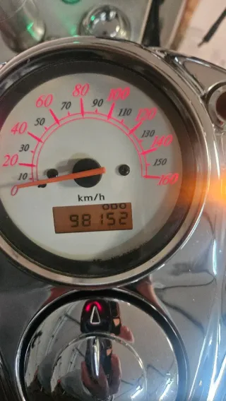 Honda Shadow Cruiser Beige y Negra