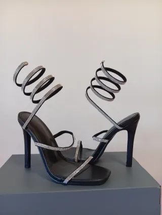 Sandalias de tacón con tiras de strass