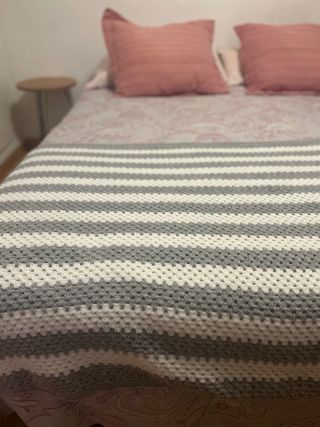 Colcha ganchillo hecha a mano