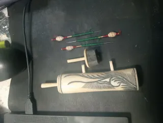 Bolsa Osso Bornéu Esculpido