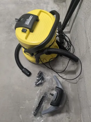 Aspirador Karcher SE 4001