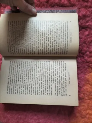 Prerrafaelismo y conferencias sobre arquitectura y