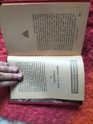 Prerrafaelismo y conferencias sobre arquitectura y