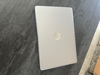 Ordenador Portátil HP i5 Plata