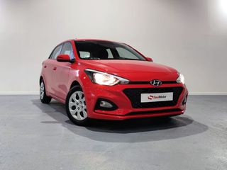 Hyundai i20 Essence 1.2 MPI 75 5p