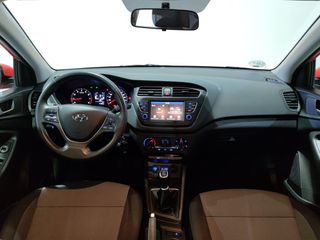 Hyundai i20 Essence 1.2 MPI 75 5p