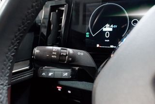 Renault Austral AUSTRAL TECHNO 1.2 E-TECH HYBRID 200CV ATV 6E