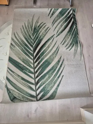 Alfombra hojas verdes y beige