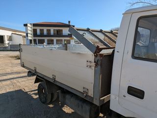 KIA FRONTIER 2002 (Camión Volquete)