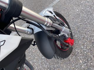 Benelli TNT 125 Naked.  2500 km