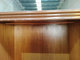 Ropero Grande de Madera