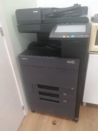 Impresora Multifunción Kyocera TASKalfa 2552ci
