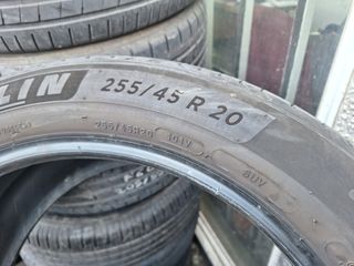 255 45 R20 101V Michelin - 1 neumático +60%