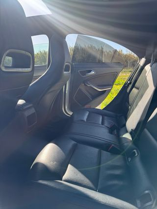 Mercedes-Benz CLA 2013