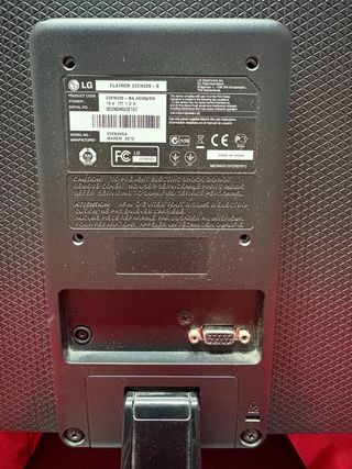 Monitor LG LED 21,5 Ultra Brillante