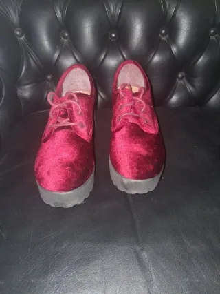 Zapatos Marypaz rojos terciopelo plataforma