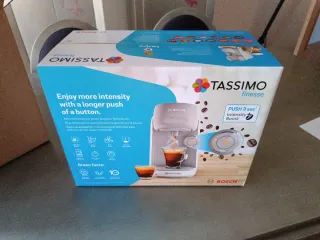 Cafetera Bosch Tassimo precintada y 100 capsulas