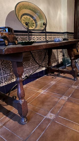 Mesa de madera rústica