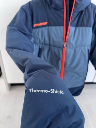 Cazadora Sphere azul.