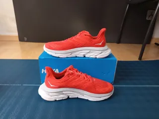 Hoka Clifton Edge T41 Zapatillas Running Roja