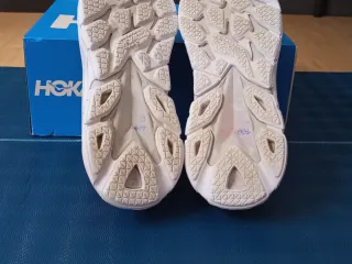 Hoka Clifton Edge T41 Zapatillas Running Roja