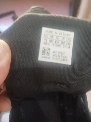 Zapatillas Adidas Negras y Verde Oliva