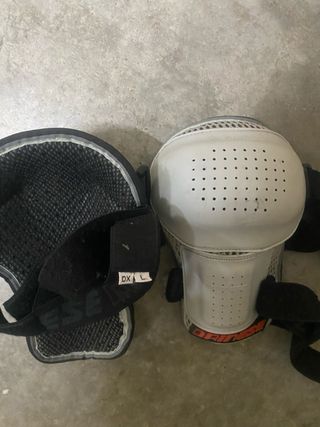 Rodilleras Enduro Dainese