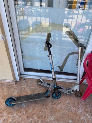 Patinete Razor J-Bug Plata Un poco antigua.