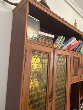 Mueble antiguo madera y cristal