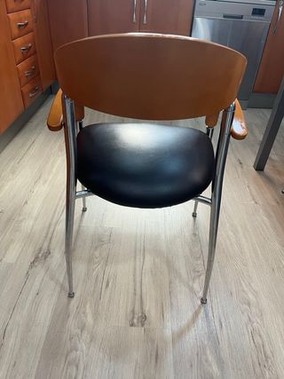 4 Sillas de salón con brazos madera y metal