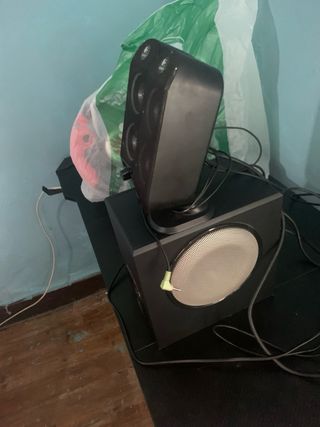 Altavoces Logitech Negros