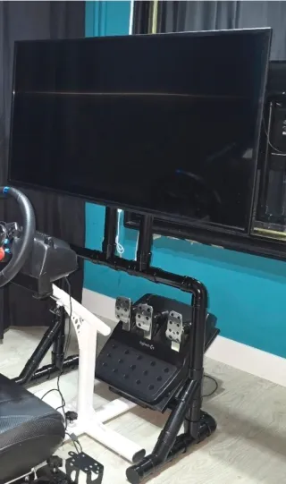 TV Full HD 40 + Soporte para Simulador