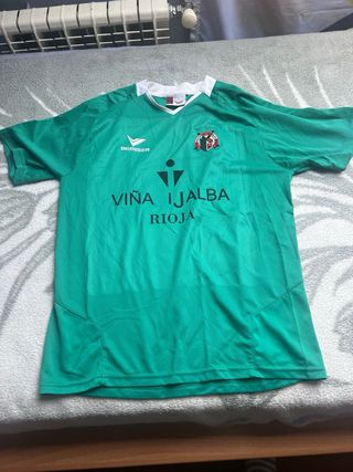 Camiseta Varea Verde y Negra