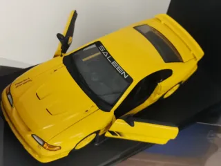 AUTOart 1998 Ford Mustang Saleen S351 escala 1:18