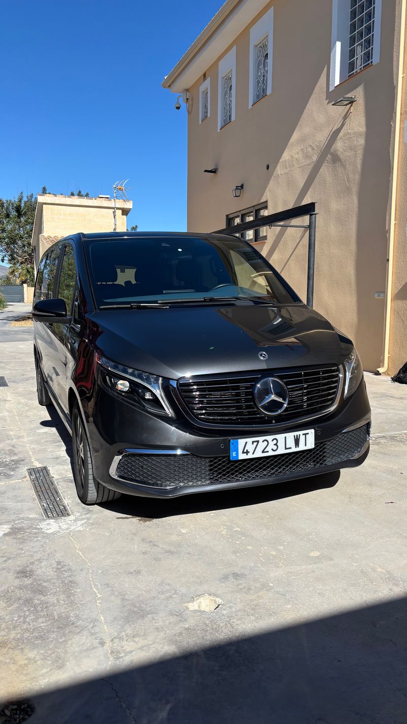 Mercedes-Benz EQV 2022 - foto 1
