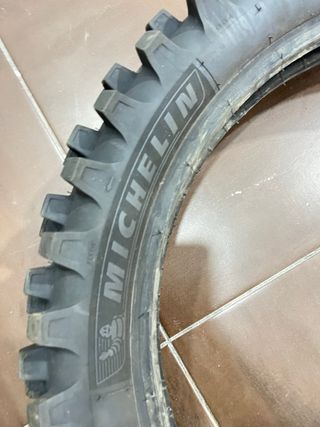 Neumático Michelin Starcross 6