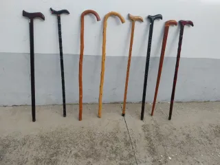 bastone madera 4 cada uno. Negociable mas de uno