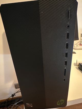 PC Gaming HP Ryzen 5 GTX 1650, sin RAM. Negociable