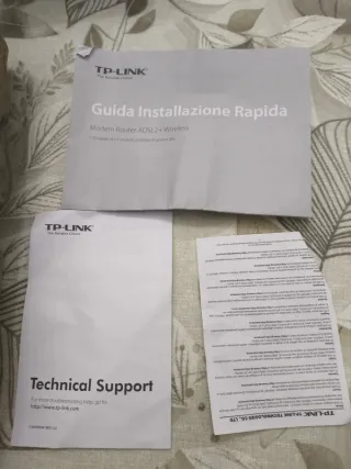 Modem Router TP-Link ADSL2+ Wireless N 300Mbps