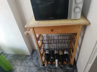 MESA CARRO MADERA CON 3 CESTOS Y BOTELLERO