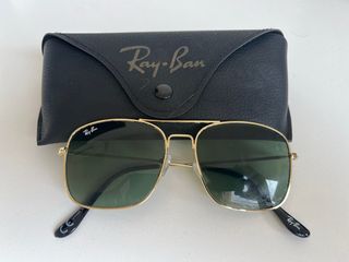 Gafas de Sol Ray-Ban Doradas con Estuche