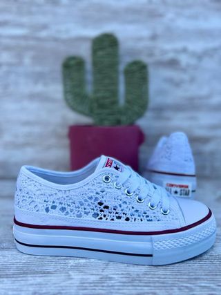 Converse blancas encaje