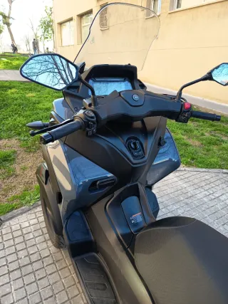 Yamaha Tricity 300cc Scooter Automática