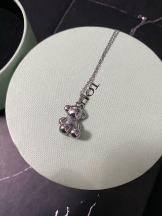 Conjunto collar y pendientes oso Tous.