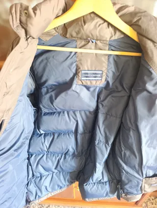 Anorak Tommy Hilfiger Marrón plumas