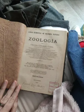 Libro zoologia