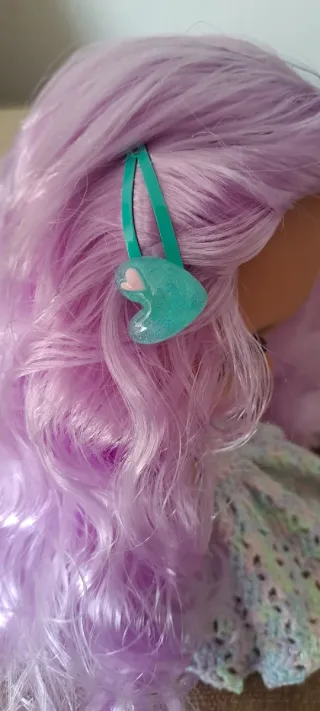 Blythe fake con vestido y collar hecho a mano.