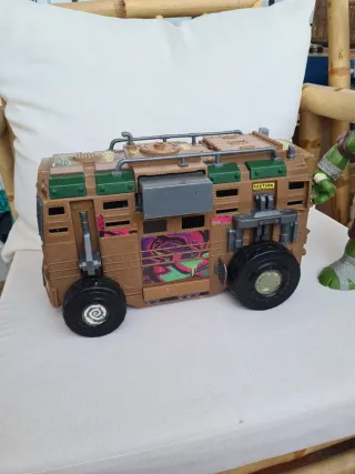 Camión Tortugas Ninja + Figura 25 cm.